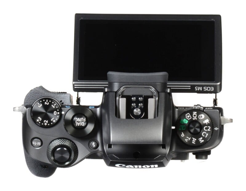 EOS M5