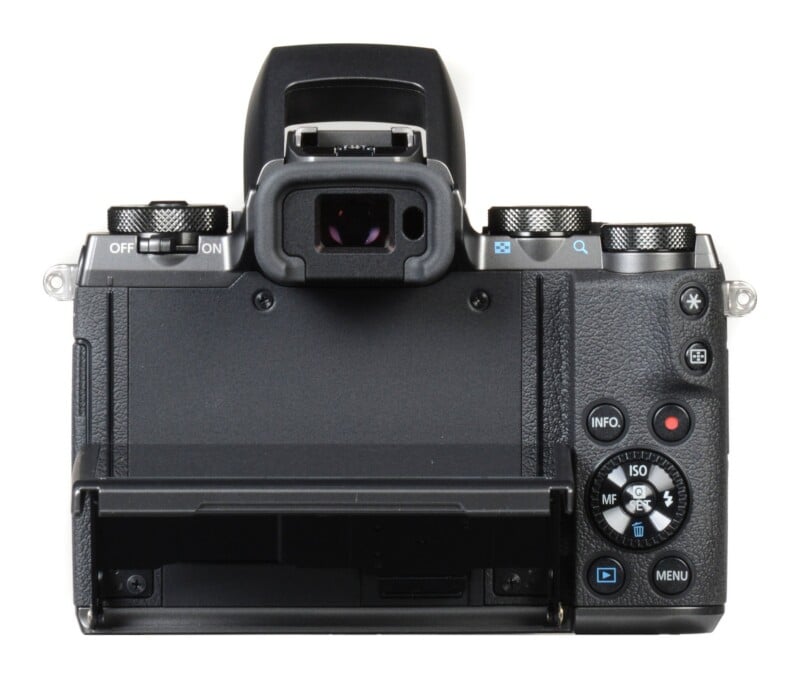EOS M5