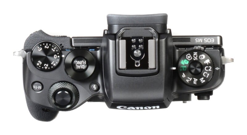 EOS M5