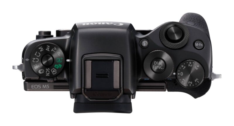 EOS M5