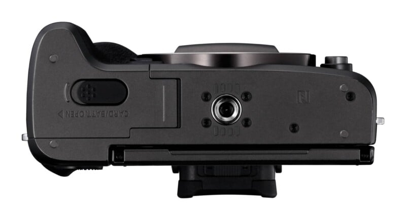 EOS M5