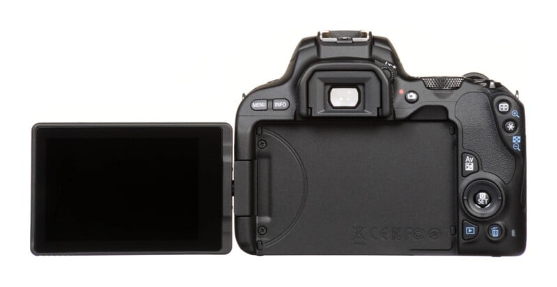 EOS Rebel SL2 (200D)