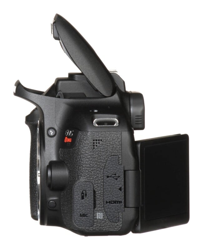 EOS Rebel T7i (800D)