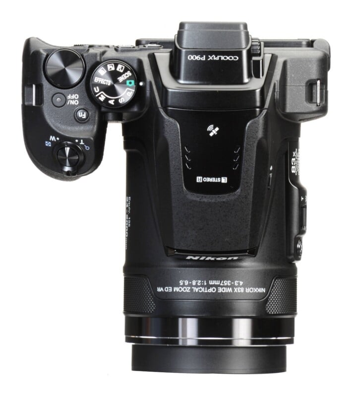 Coolpix P900