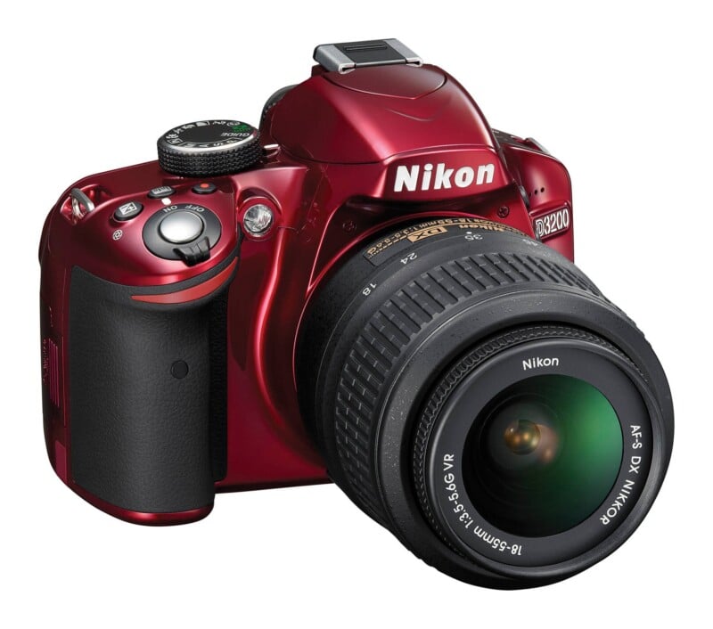 D3200