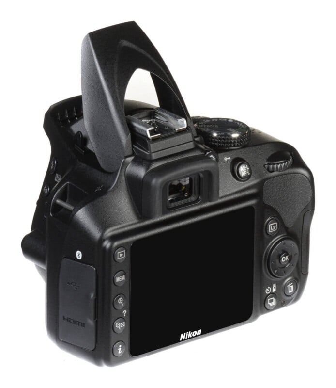 D3400
