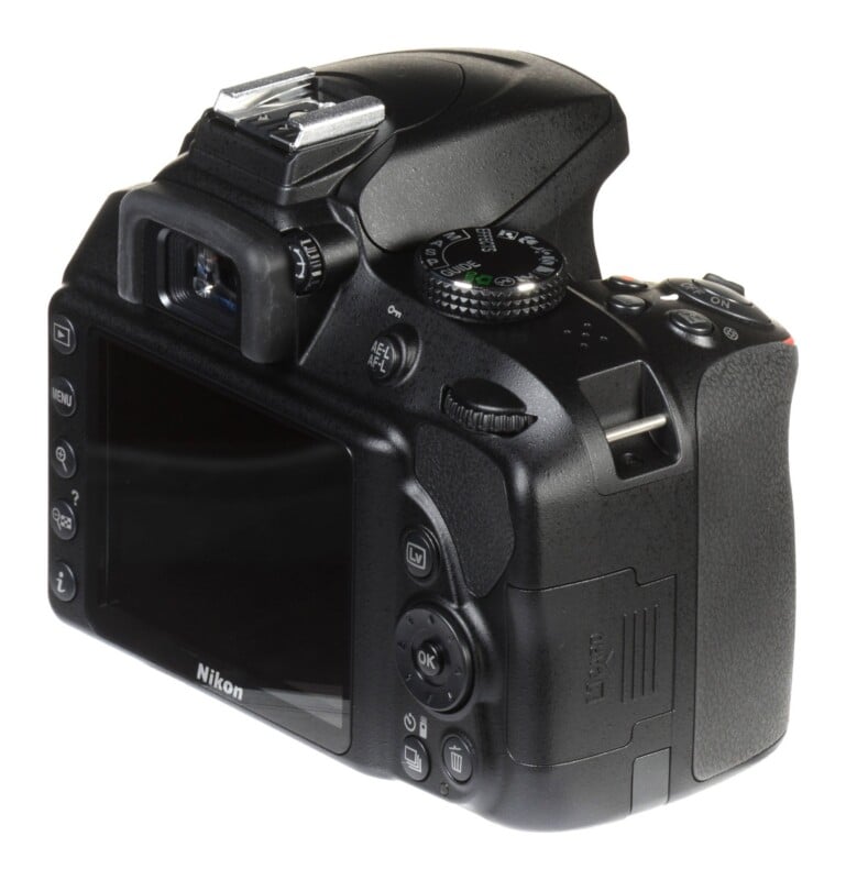 D3400