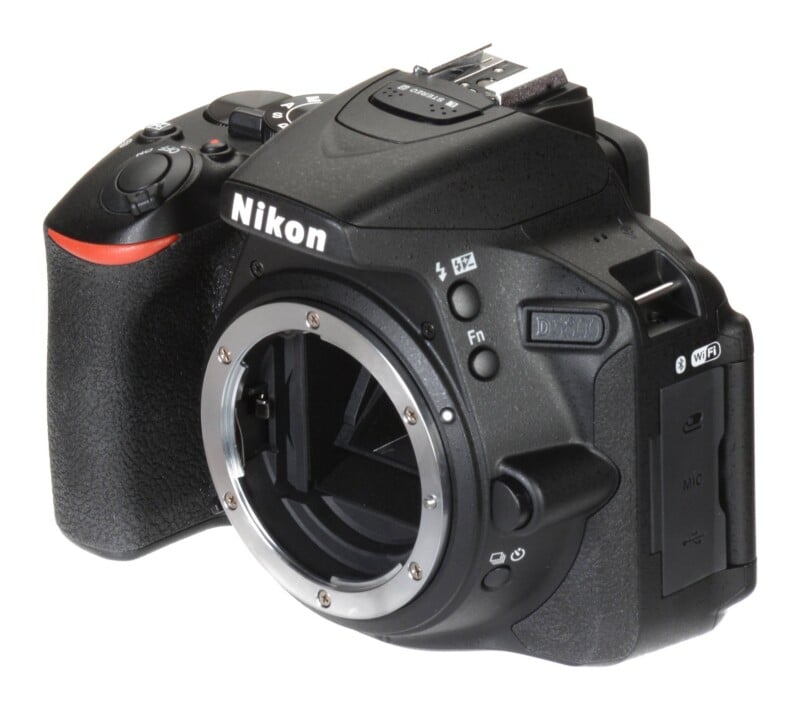 D5600