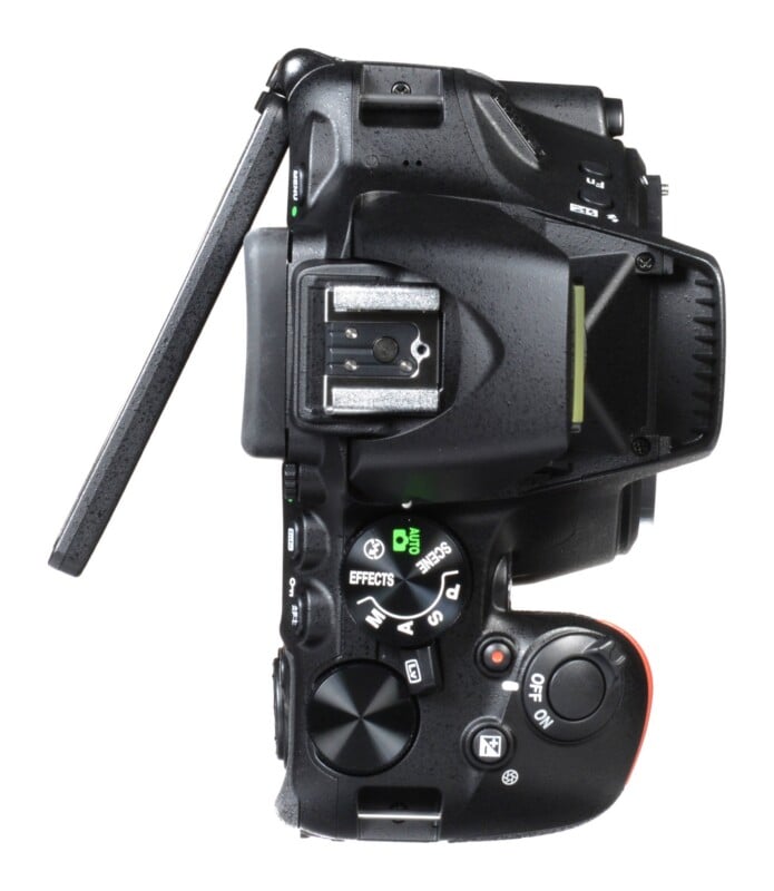 D5600