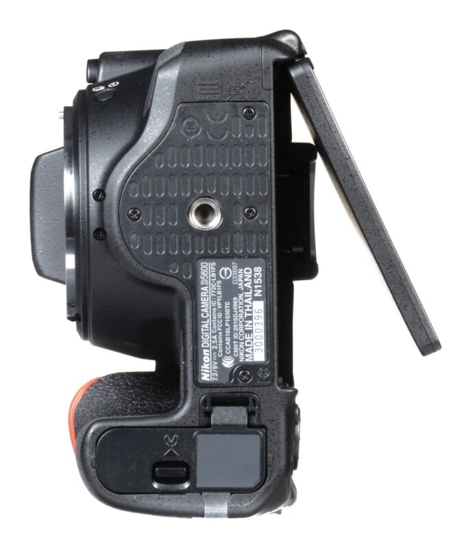 D5600