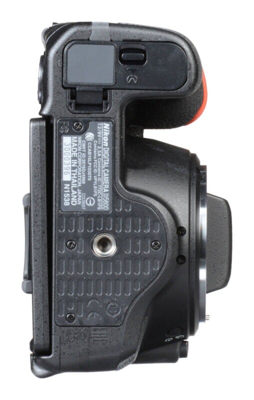D5600