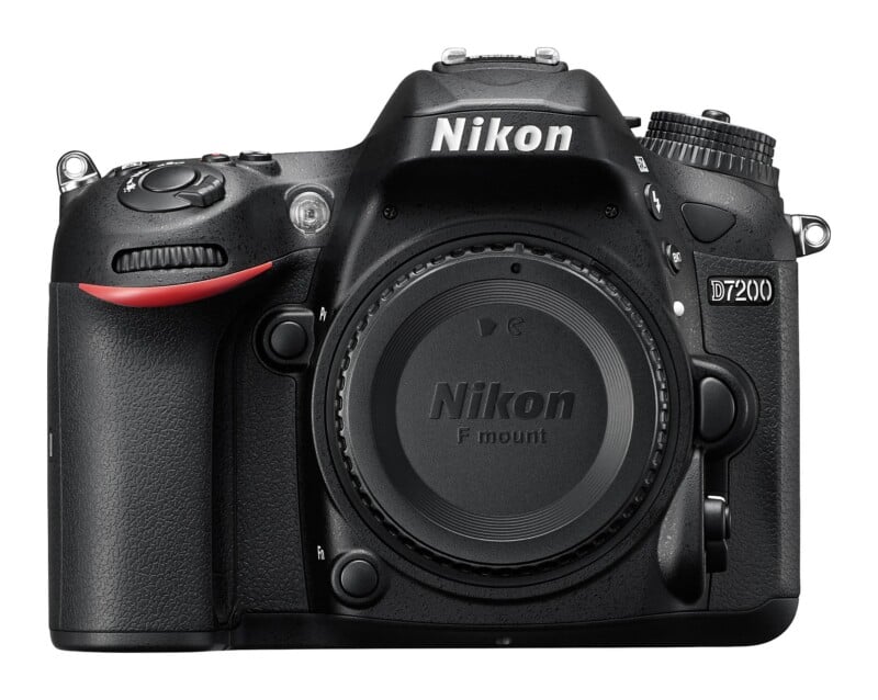 D7200