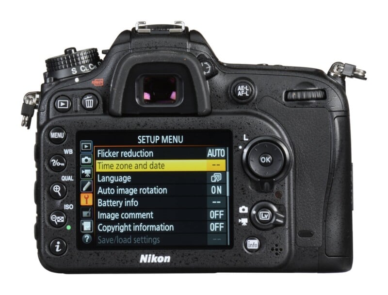 D7200