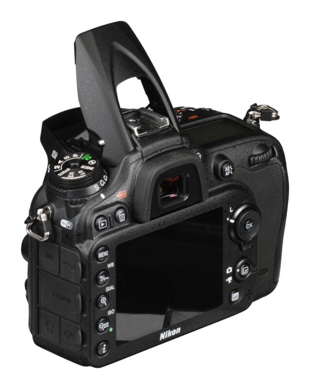 D7200