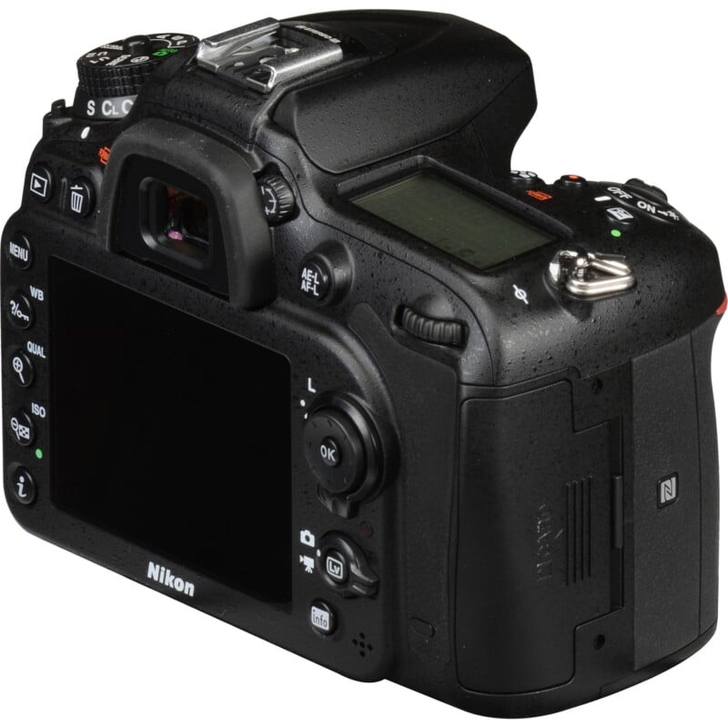 D7200