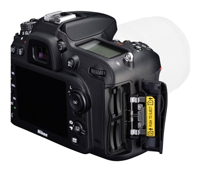 D7200