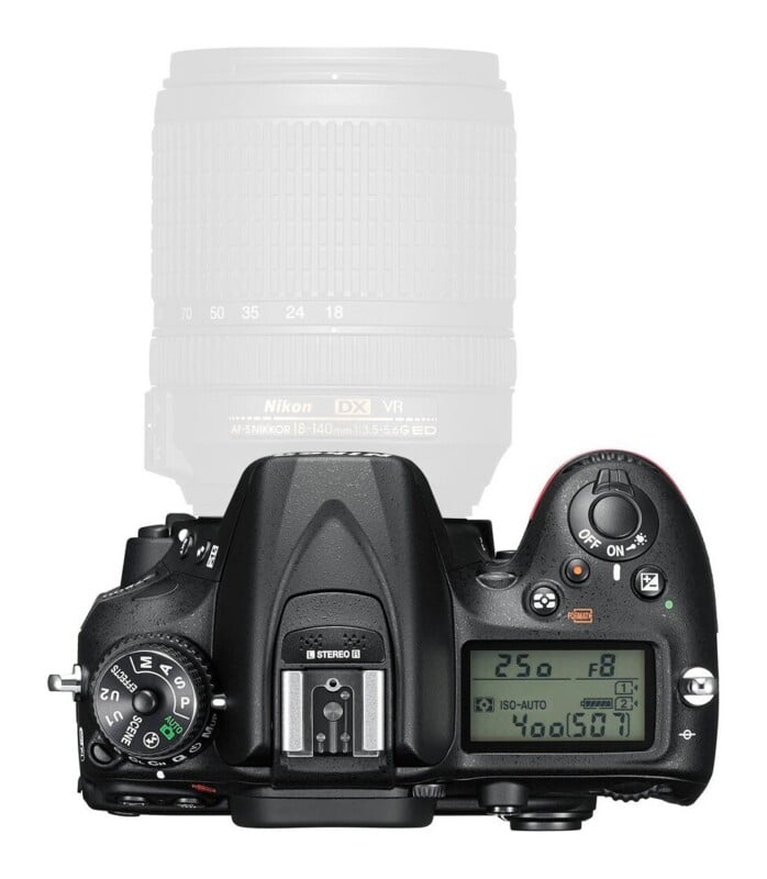 D7200