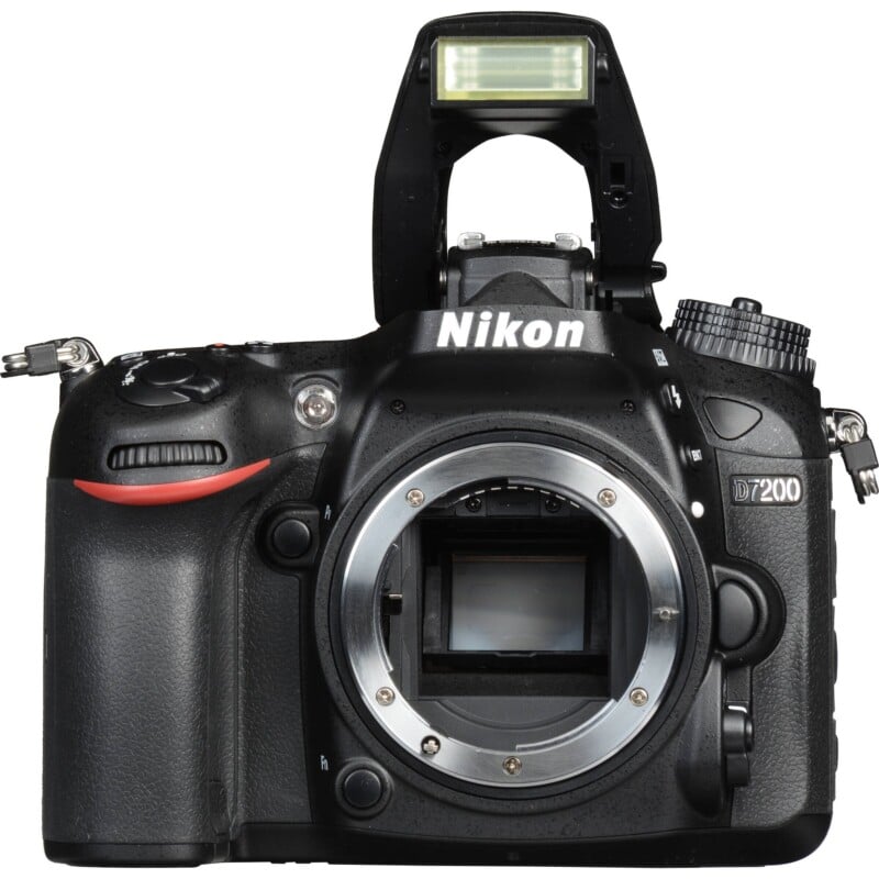 D7200