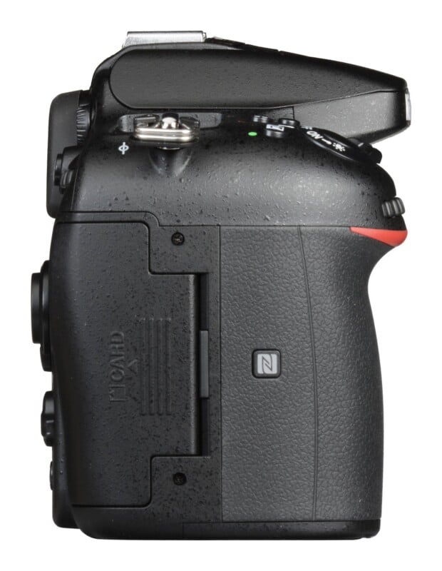 D7200