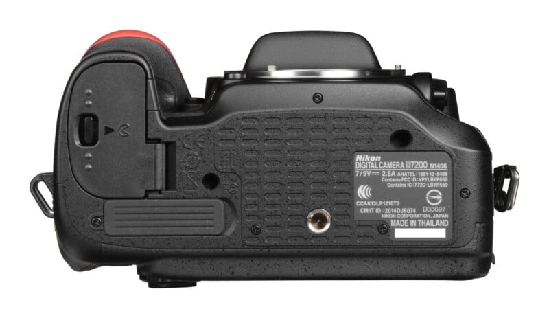 D7200