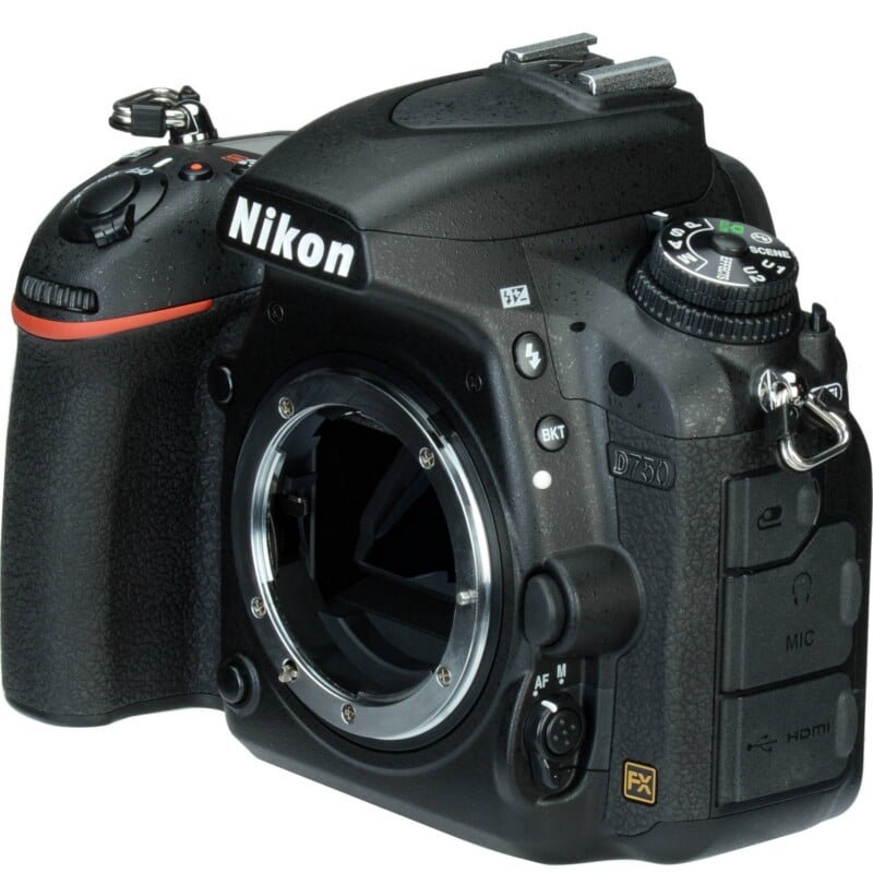 D750