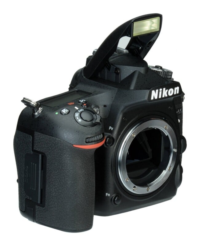 D750