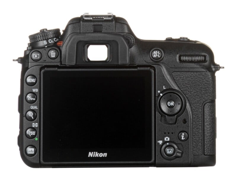 D7500