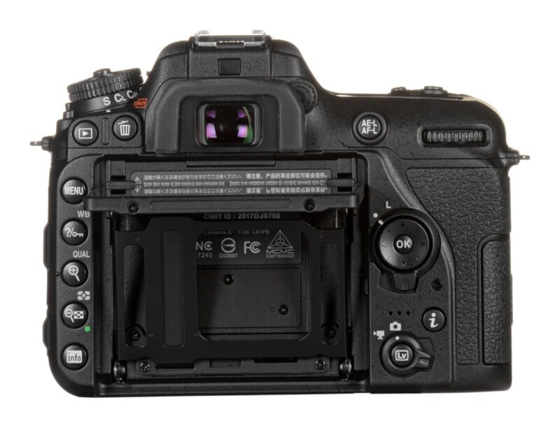 D7500