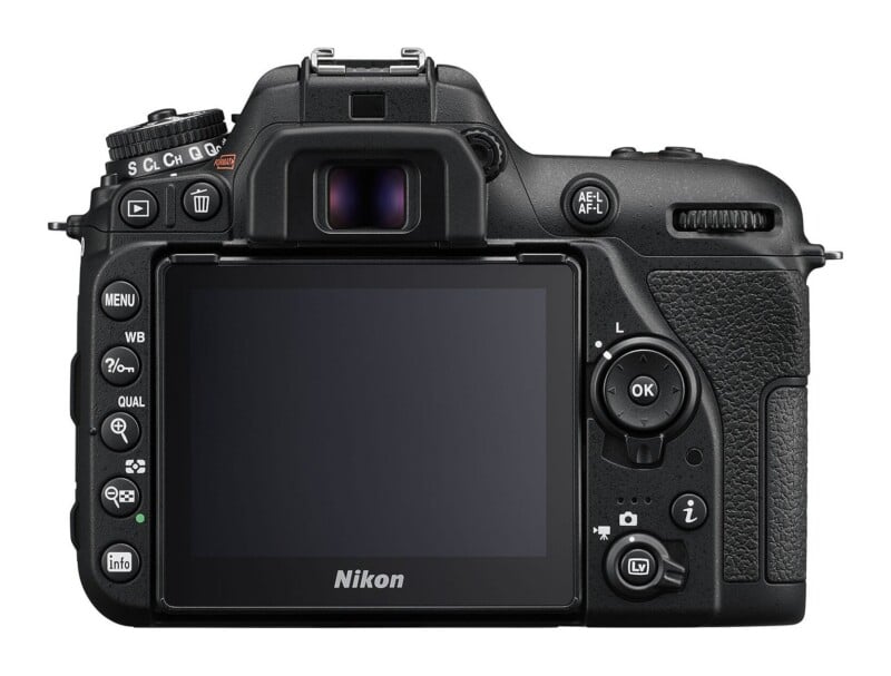 D7500
