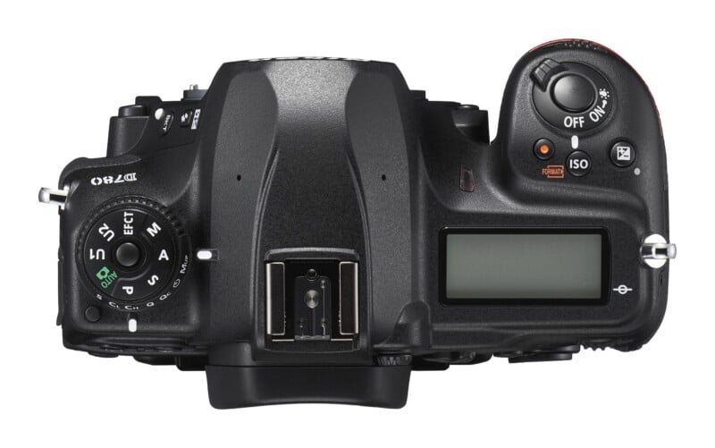 D780
