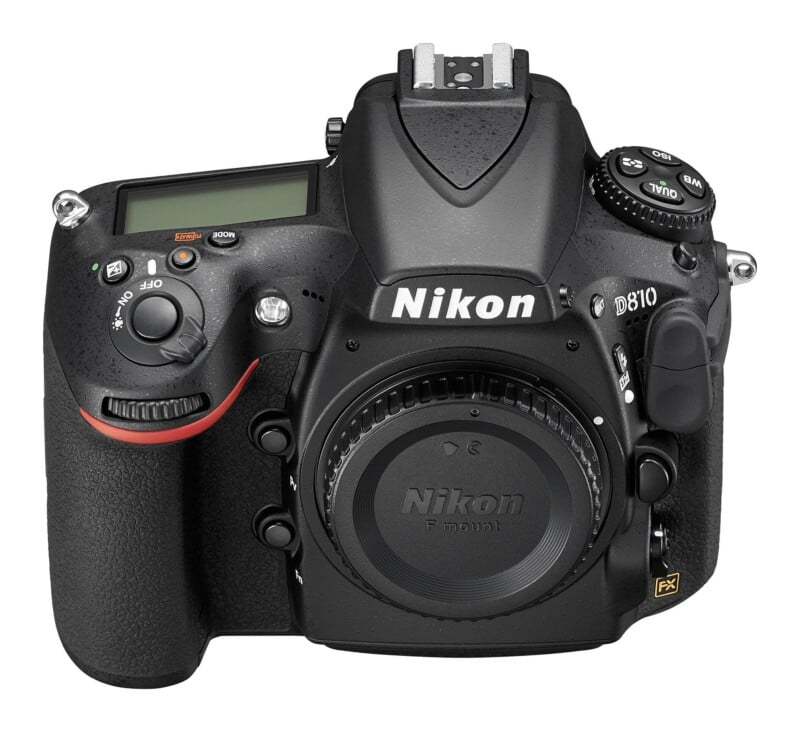 D810