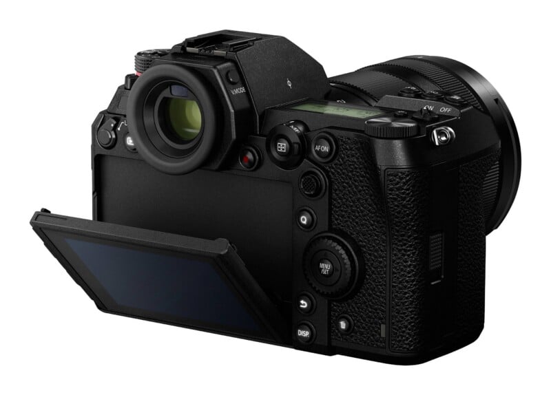 Lumix DC-S1