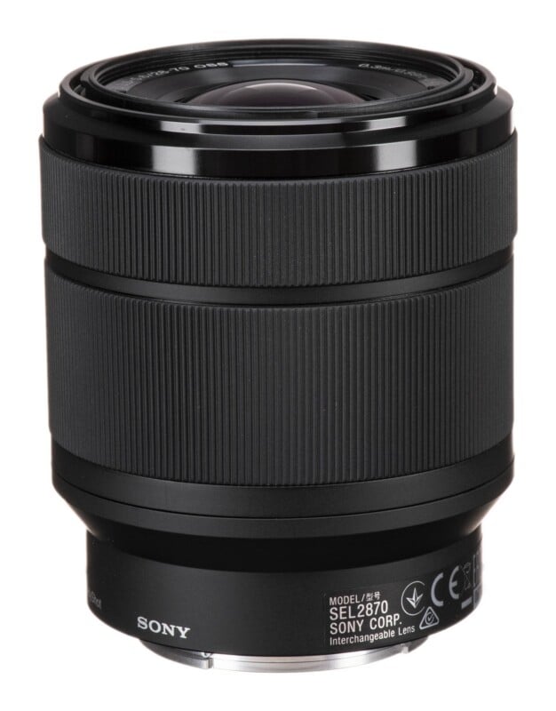 FE 28-70mm f/3.5-5.6 OSS