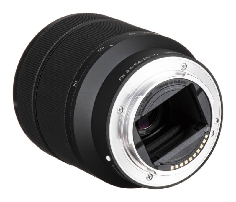 FE 28-70mm f/3.5-5.6 OSS