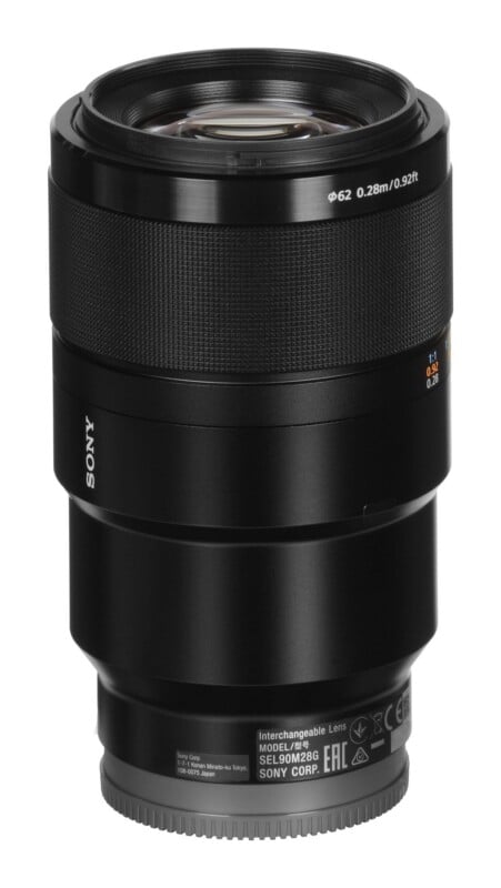 FE 90mm f/2.8 Macro G OSS